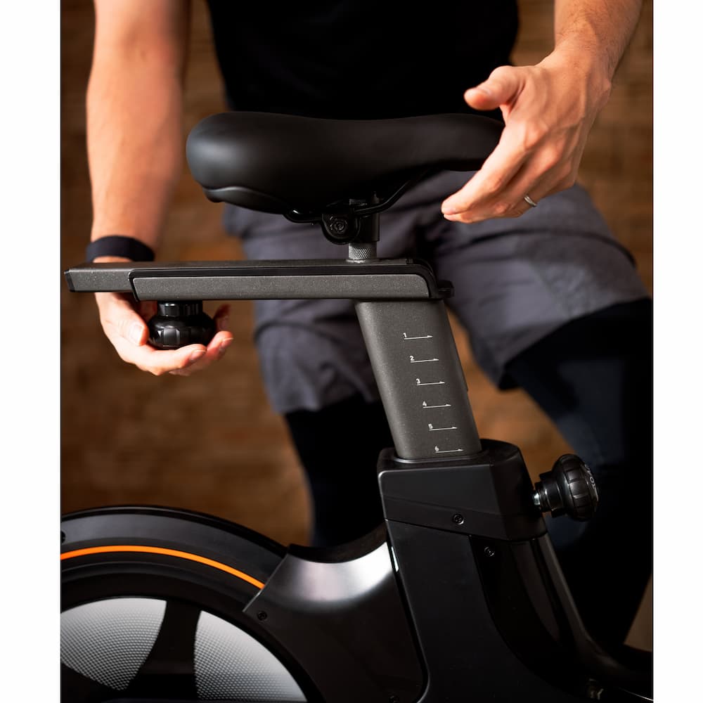 Indoor Cycle ICR50 avec console